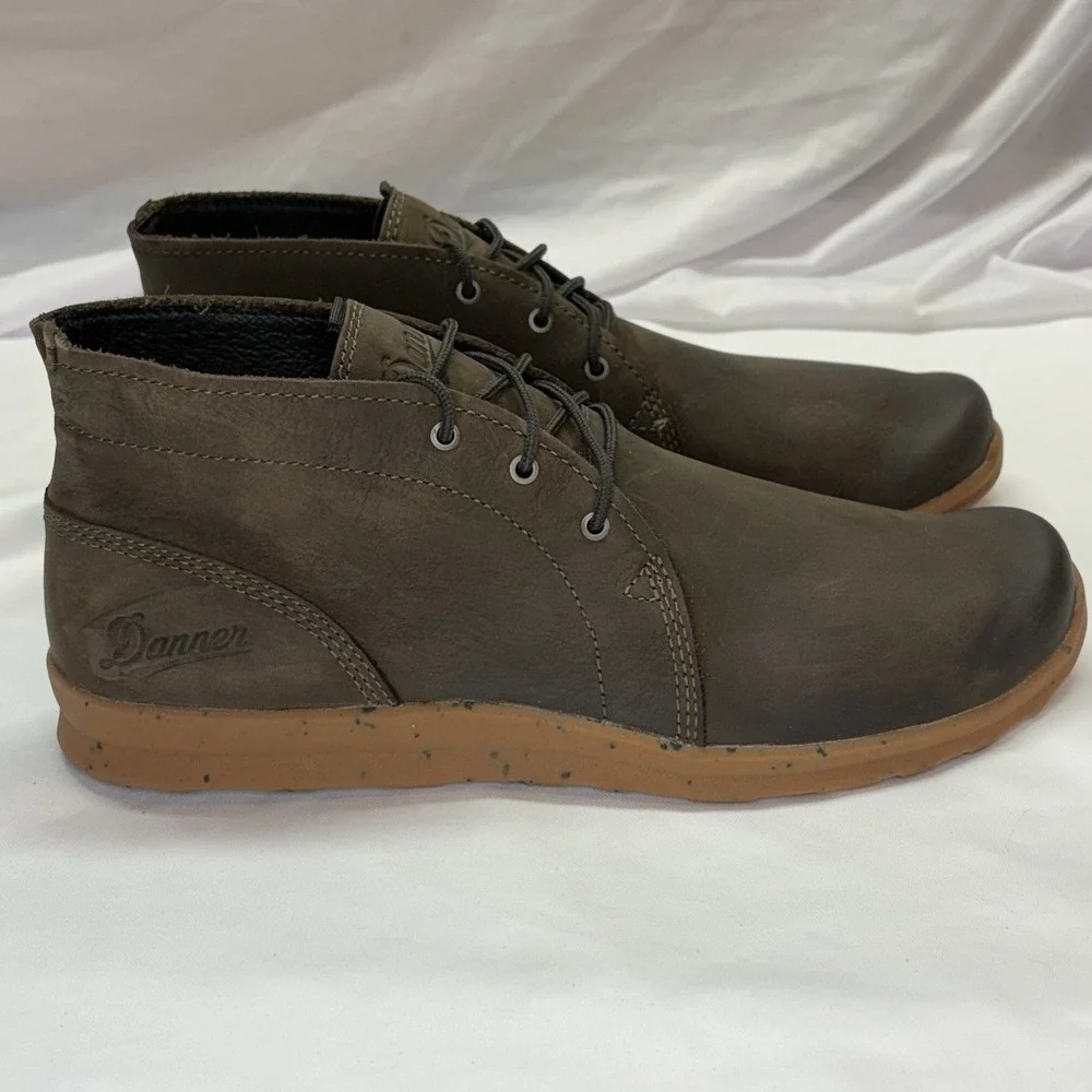 Danner Forest Chukka Bracken Leather‎ Boots Men's 9.5 D Brown Rubber Sole